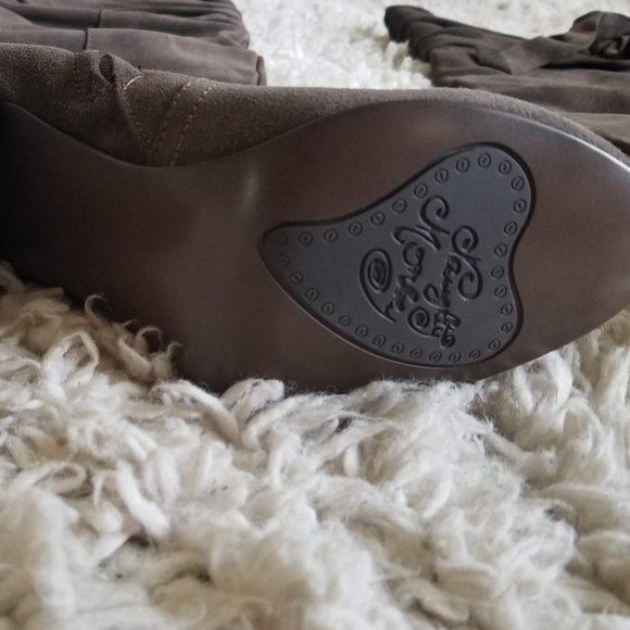 NWB Naughty Monkey Knee-High Boot - Picture 11 of 16